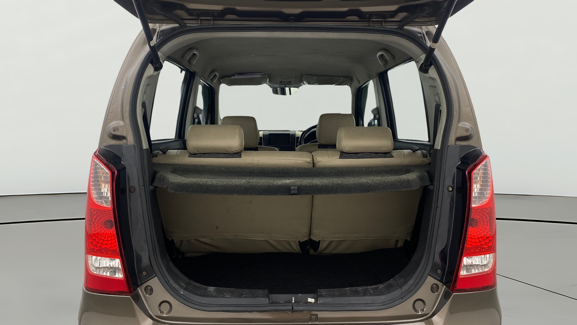 View 2018 Maruti Suzuki 1000 Base Variant Image 37 Used 2018 Maruti Suzuki 1000 Base Variant Image 37