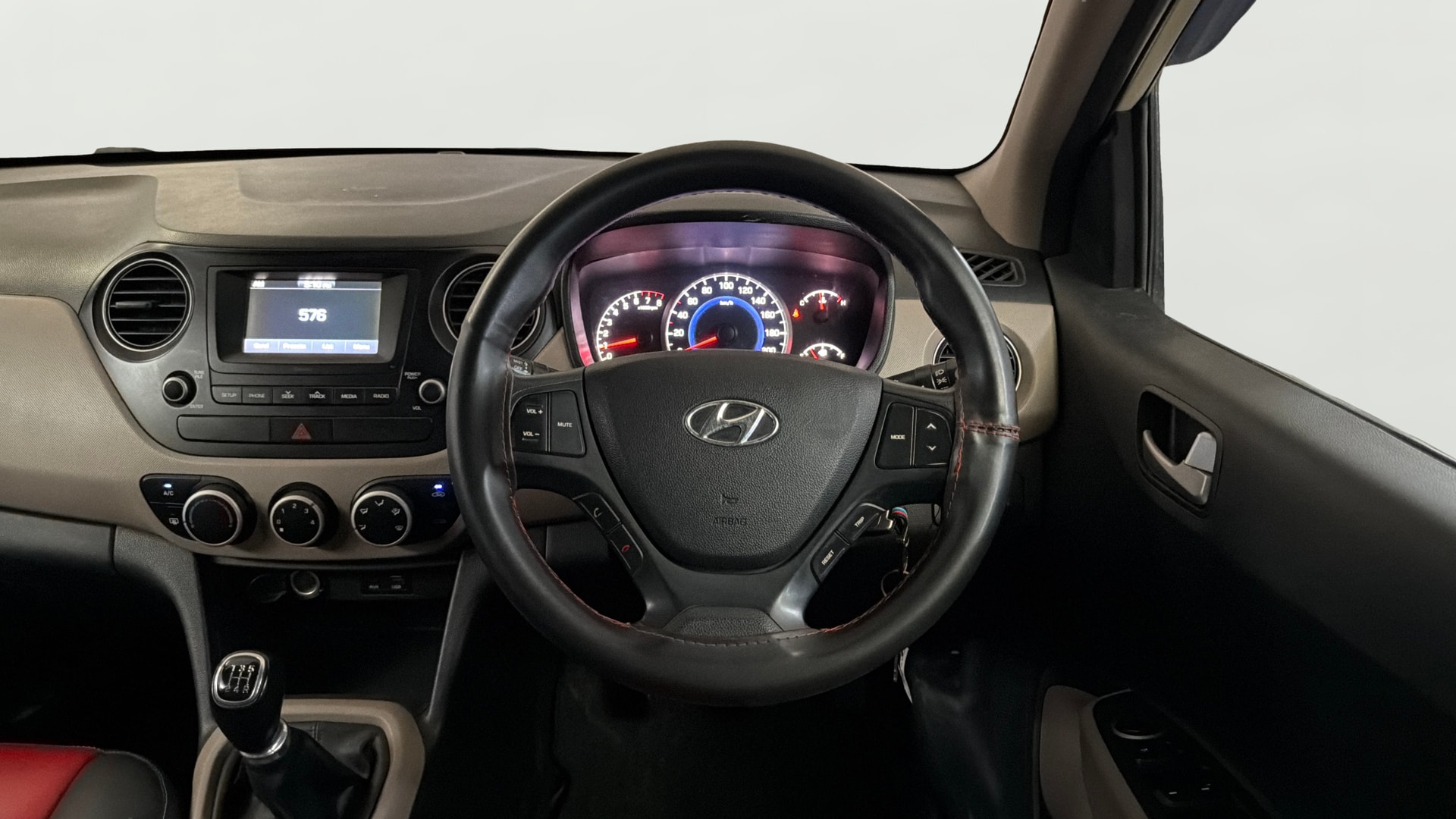 View 2017 Hyundai Grand i10 Sportz 1.2 Kappa Image 20 Used 2017 Hyundai Grand i10 Sportz 1.2 Kappa Image 20
