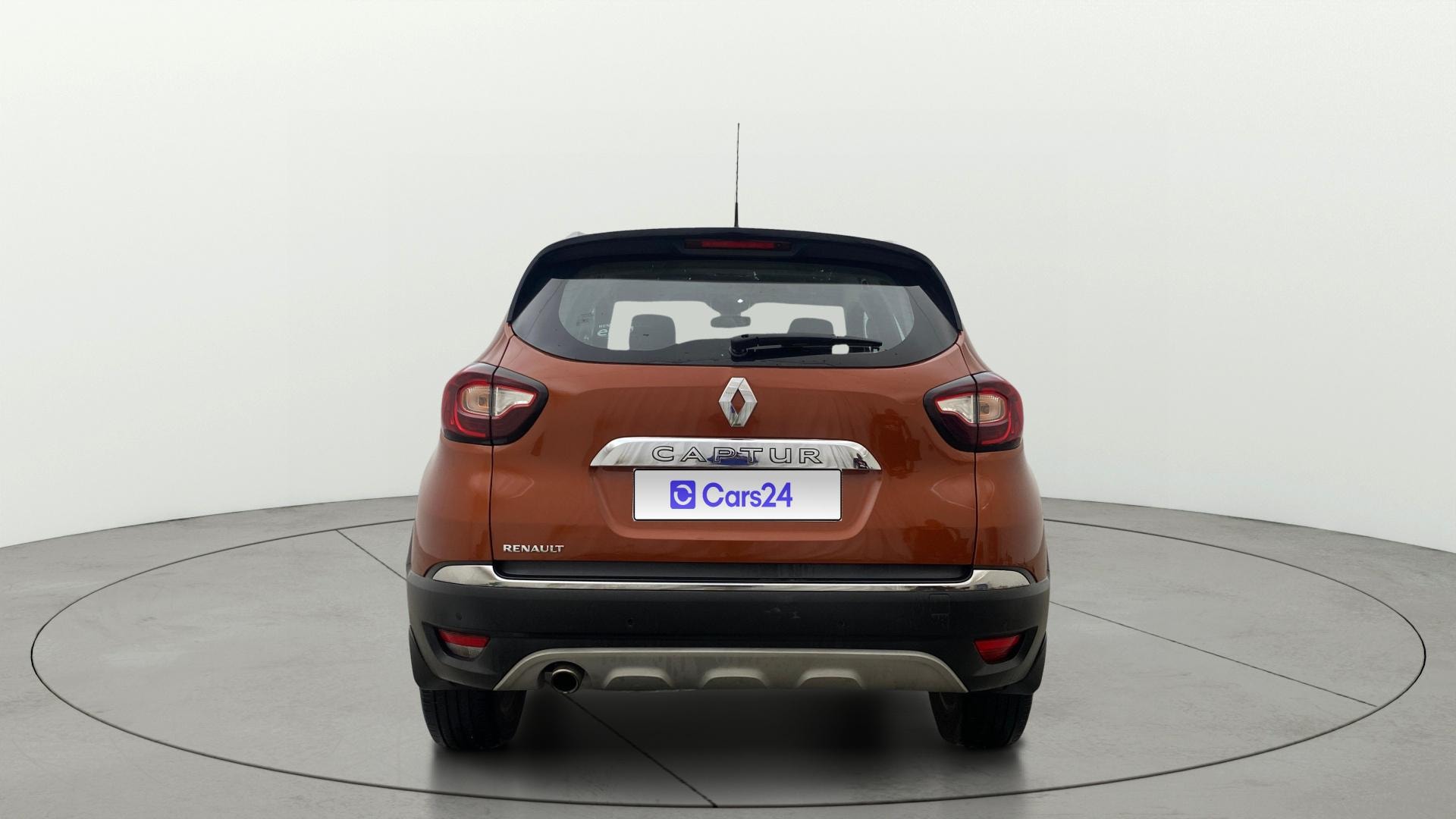 View 2020 Renault Captur Platine Petrol Dual Tone Image 40 Used 2020 Renault Captur Platine Petrol Dual Tone Image 40