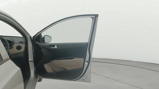 View Hyundai Grand i10 Image 43 Used Hyundai Grand i10 Image 43