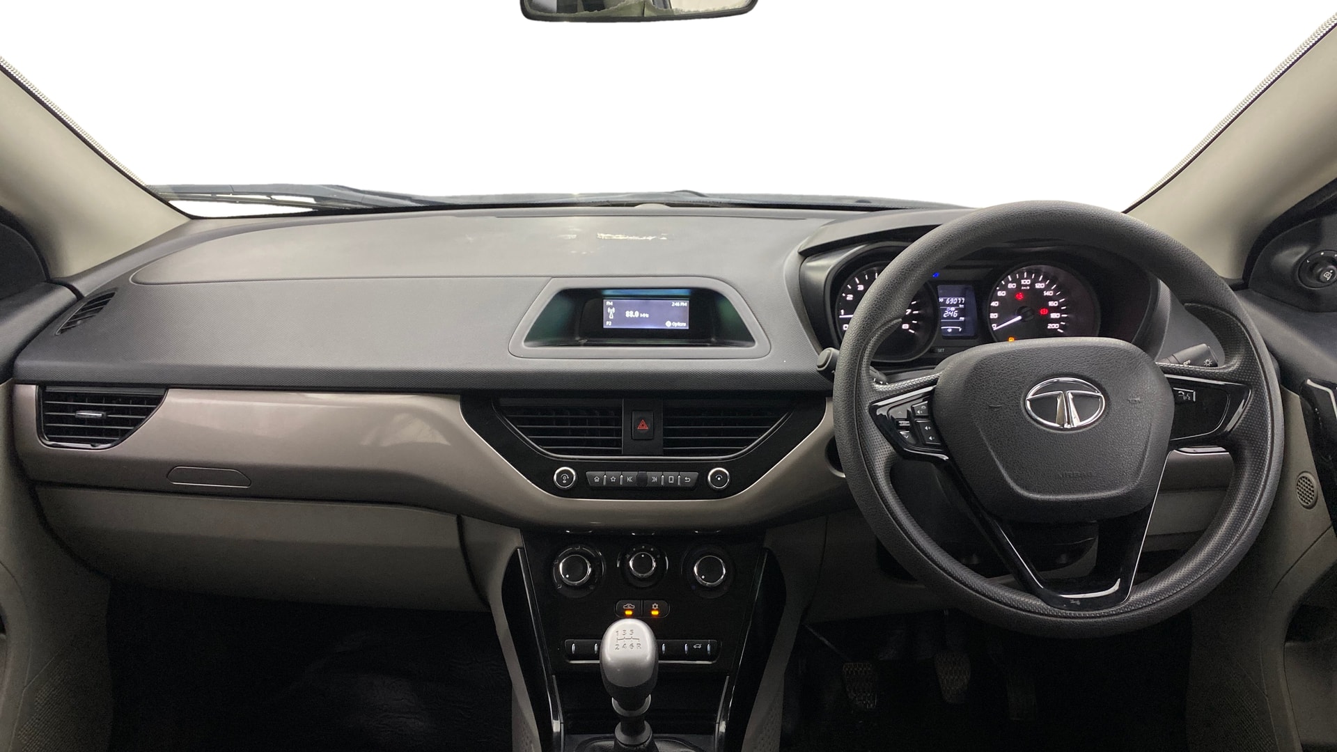View 2020 Tata Nexon Revotorq XM Image 15 Used 2020 Tata Nexon Revotorq XM Image 15