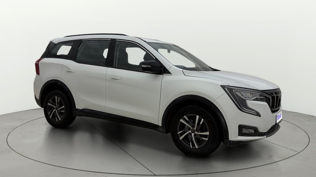 View Mahindra XUV700 Image 22 Used Mahindra XUV700 Image 22