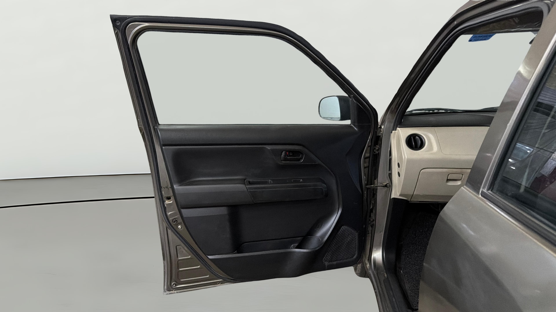 View 2021 Maruti Suzuki 1000 Base Variant Image 35 Used 2021 Maruti Suzuki 1000 Base Variant Image 35