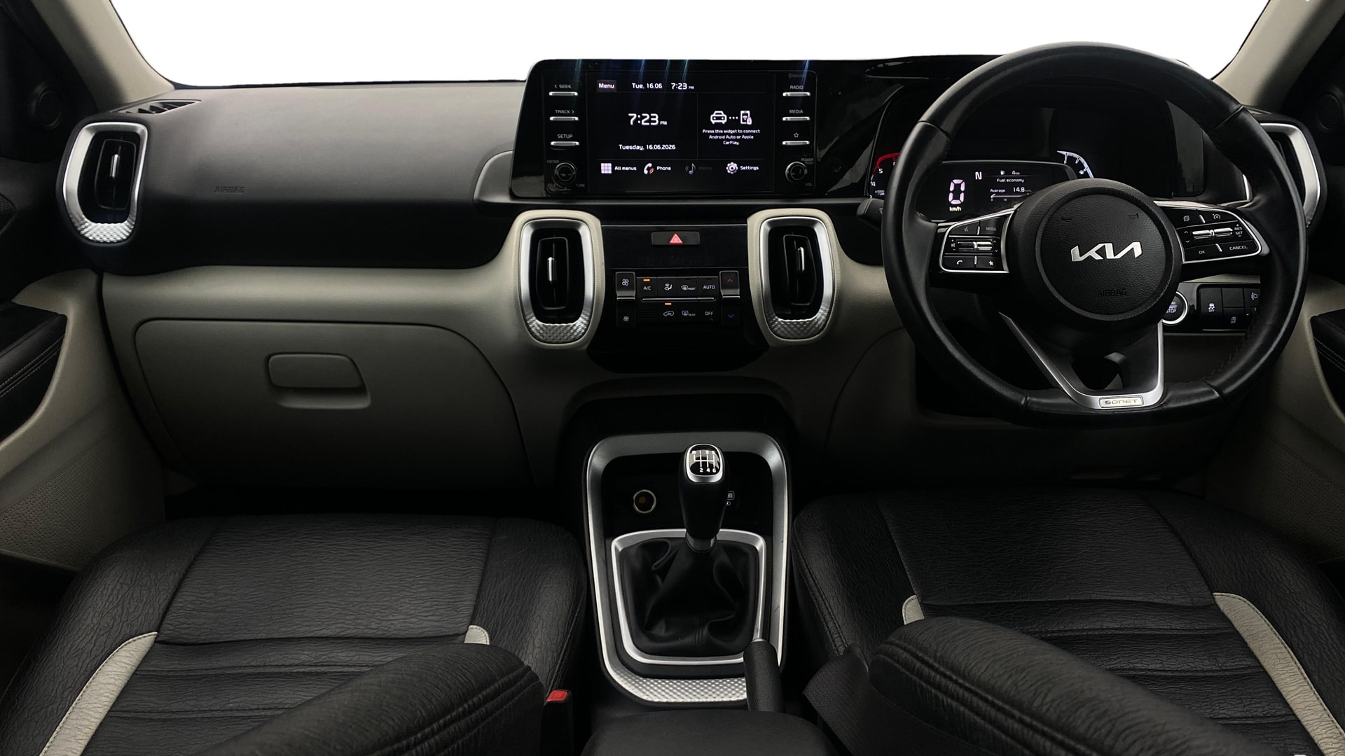View 2023 Kia Sonet HTE Petrol Image 16 Used 2023 Kia Sonet HTE Petrol Image 16
