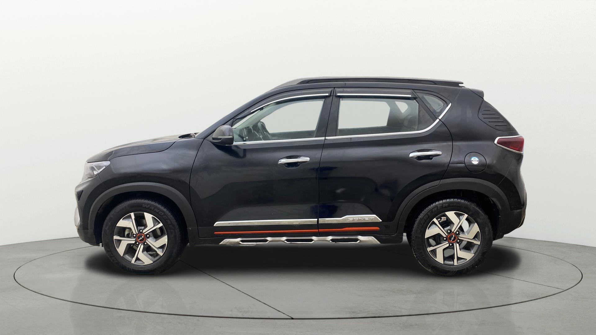 View 2022 Kia Sonet HTX AT Diesel Image 26 Used 2022 Kia Sonet HTX AT Diesel Image 26