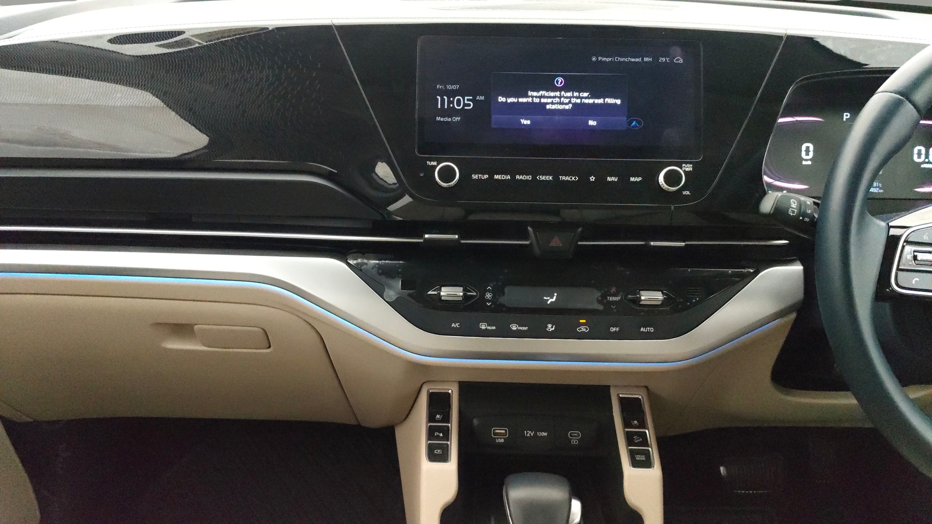 View 2022 Kia Carens Luxury Plus 1.5 AT Diesel 6 STR Image 34 Used 2022 Kia Carens Luxury Plus 1.5 AT Diesel 6 STR Image 34