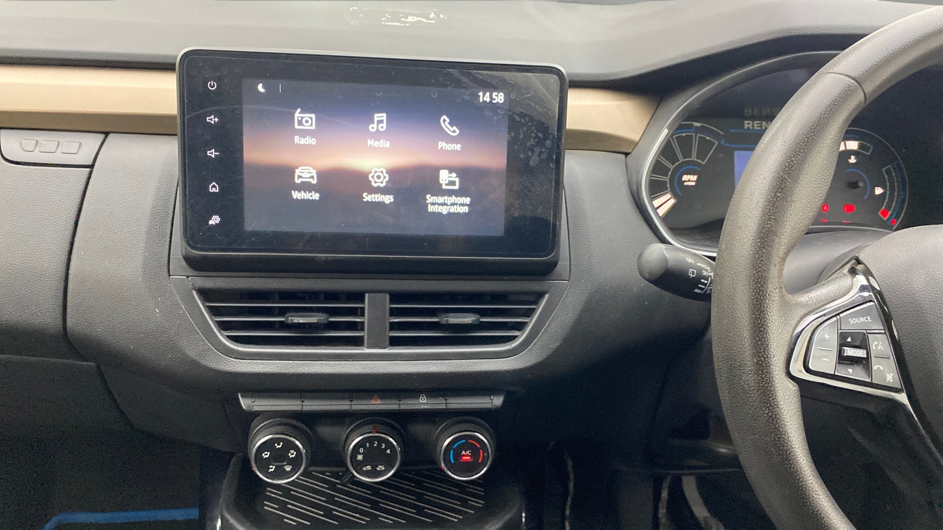 Used 2022 Renault Kiger Used 2022 Renault Kiger