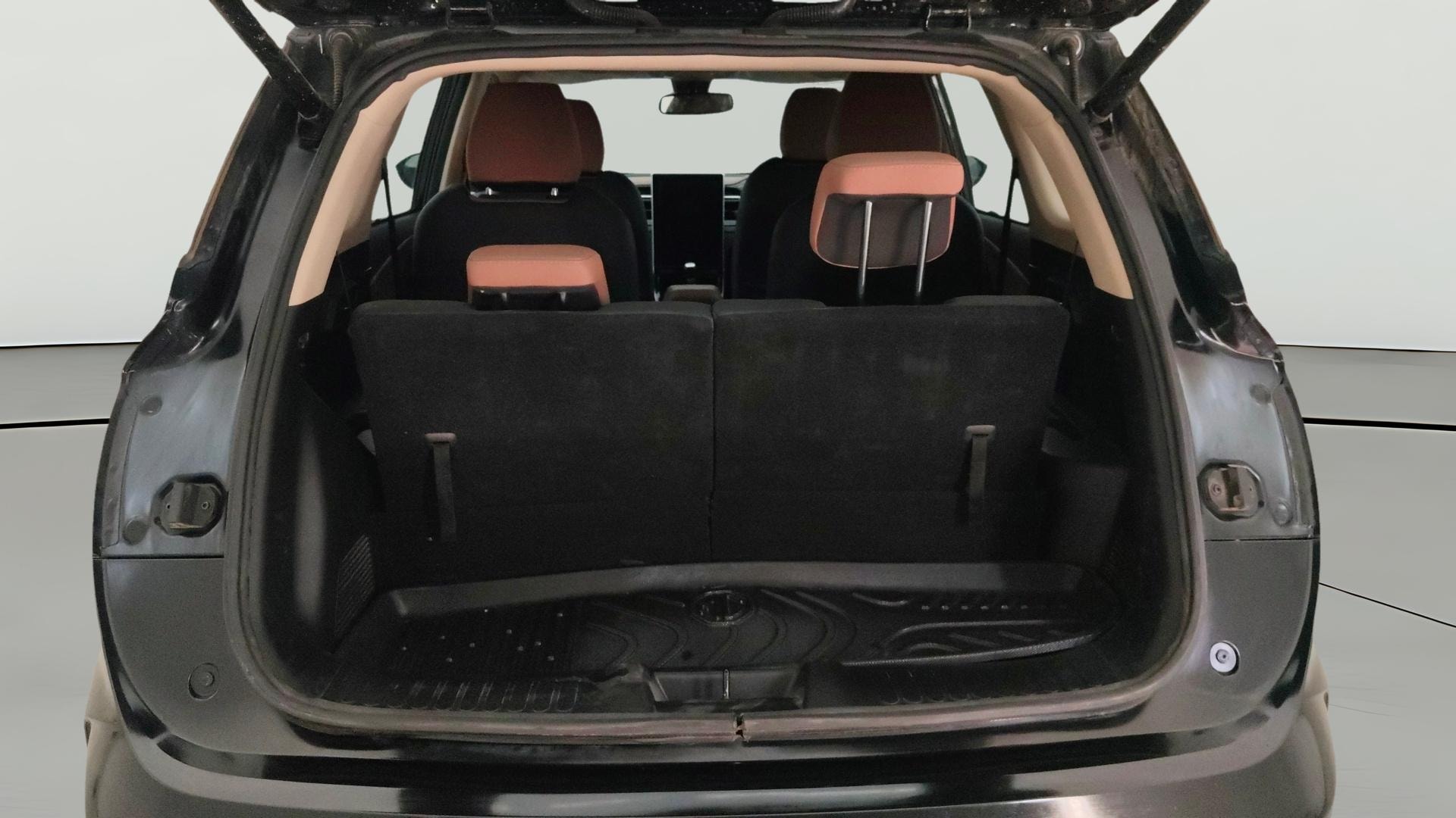 View 2023 MG Hector Plus Sharp Pro 6 Seater Petrol Image 43 Used 2023 MG Hector Plus Sharp Pro 6 Seater Petrol Image 43
