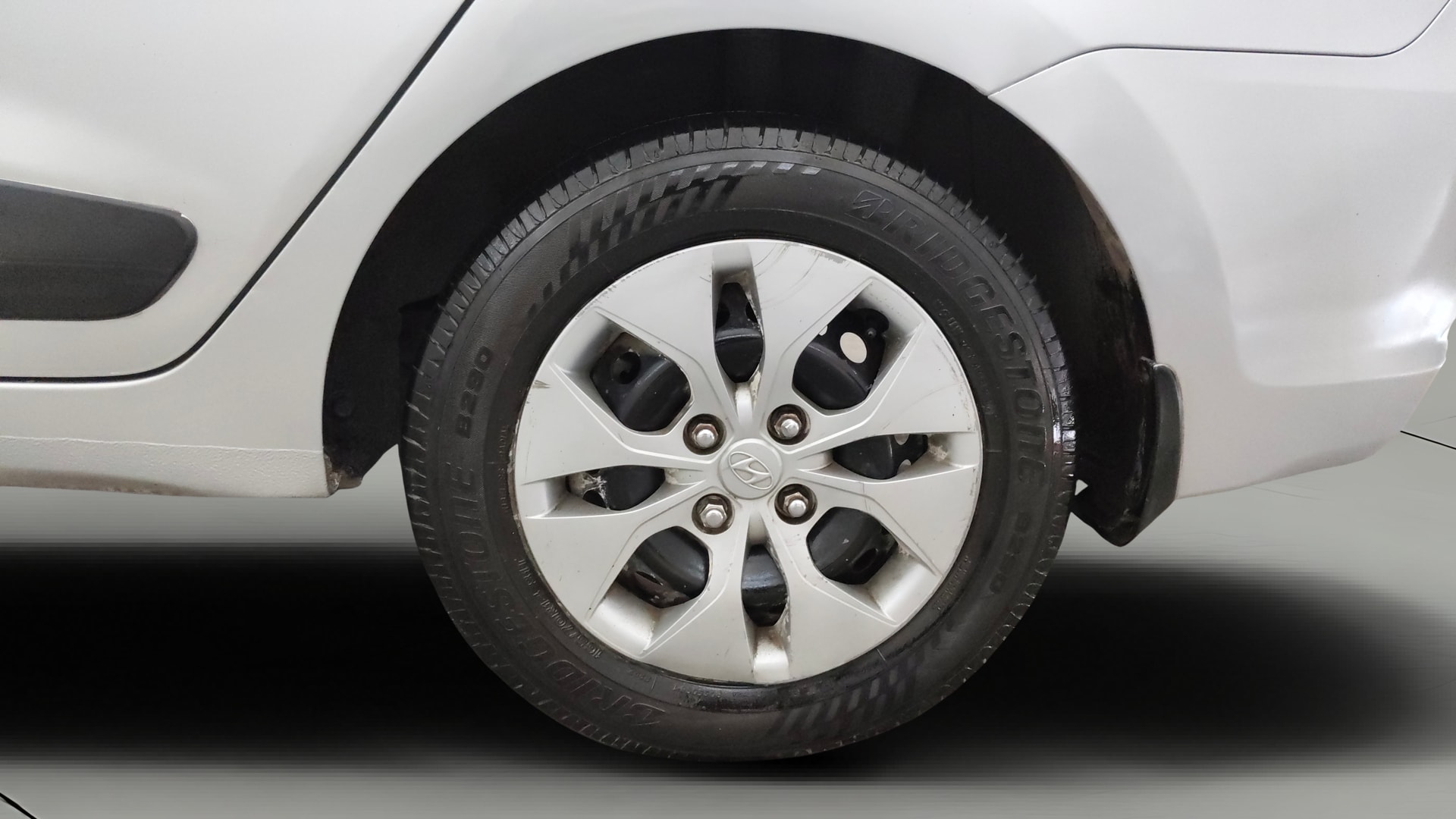 View 2015 Hyundai Xcent S Petrol Image 11 Used 2015 Hyundai Xcent S Petrol Image 11