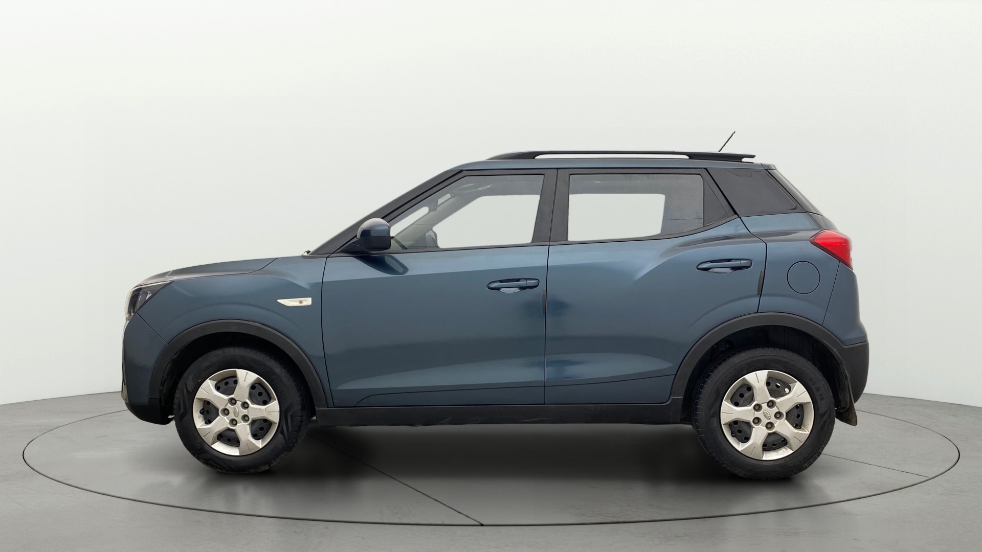 Used 2022 Mahindra XUV300 Used 2022 Mahindra XUV300