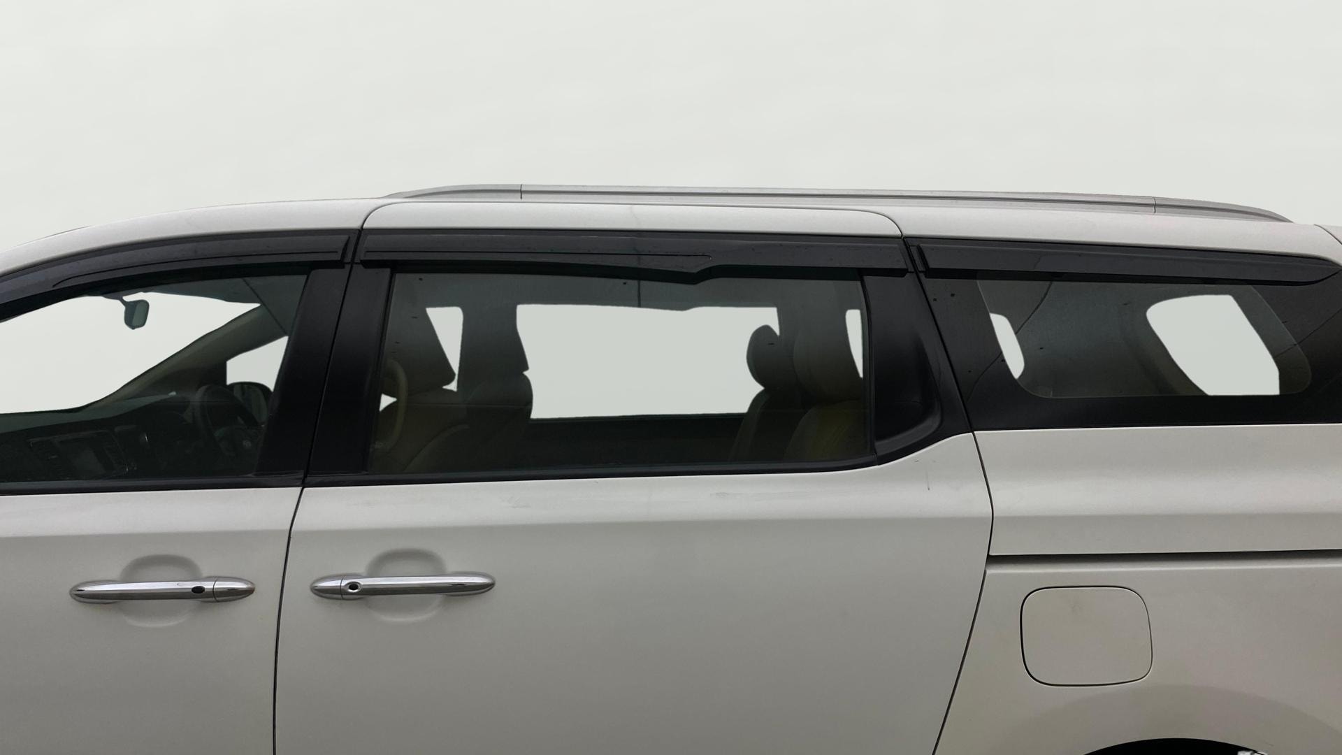View 2022 Kia Carnival Premium 7 STR Image 16 Used 2022 Kia Carnival Premium 7 STR Image 16