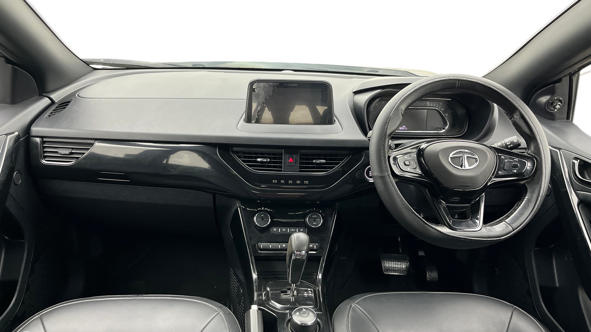 View 2022 Tata Nexon Revotron XE Image 31 Used 2022 Tata Nexon Revotron XE Image 31