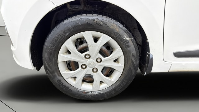 View Hyundai Grand i10 Image 27 Used Hyundai Grand i10 Image 27