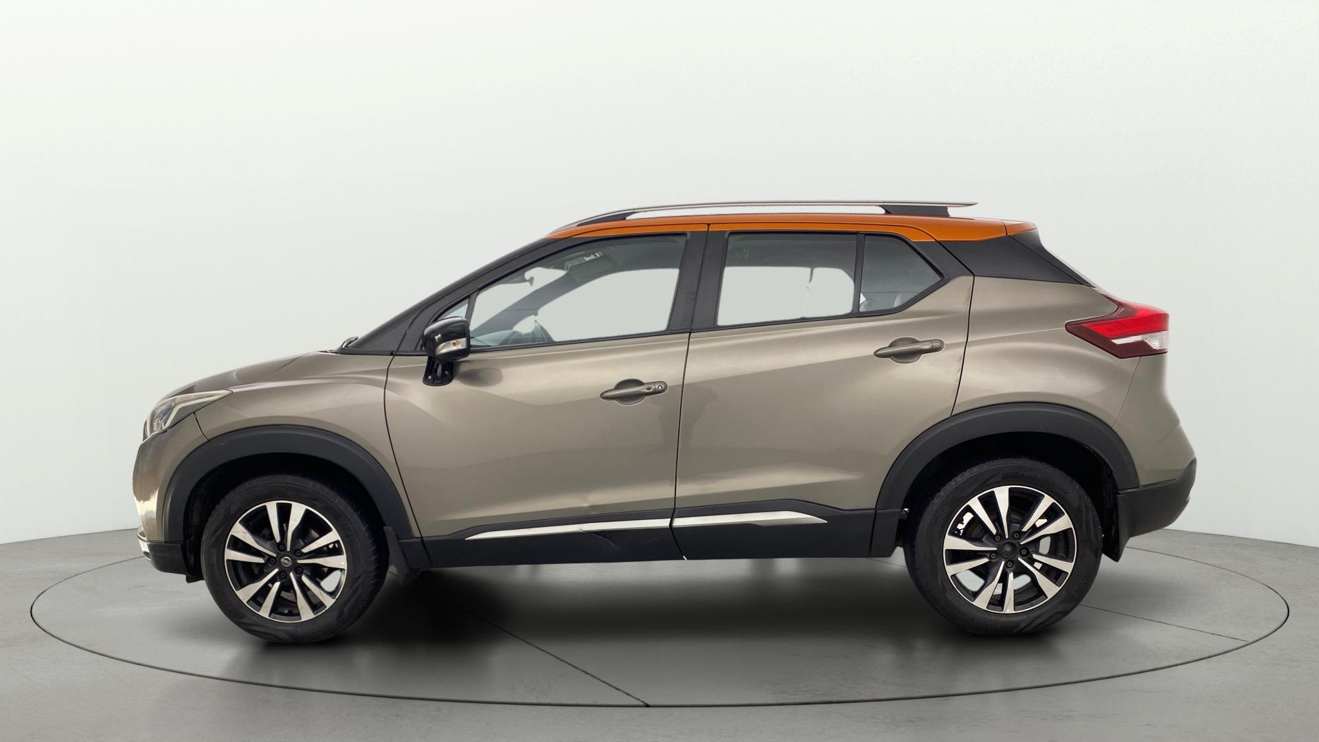 Used 2019 Nissan Kicks Used 2019 Nissan Kicks