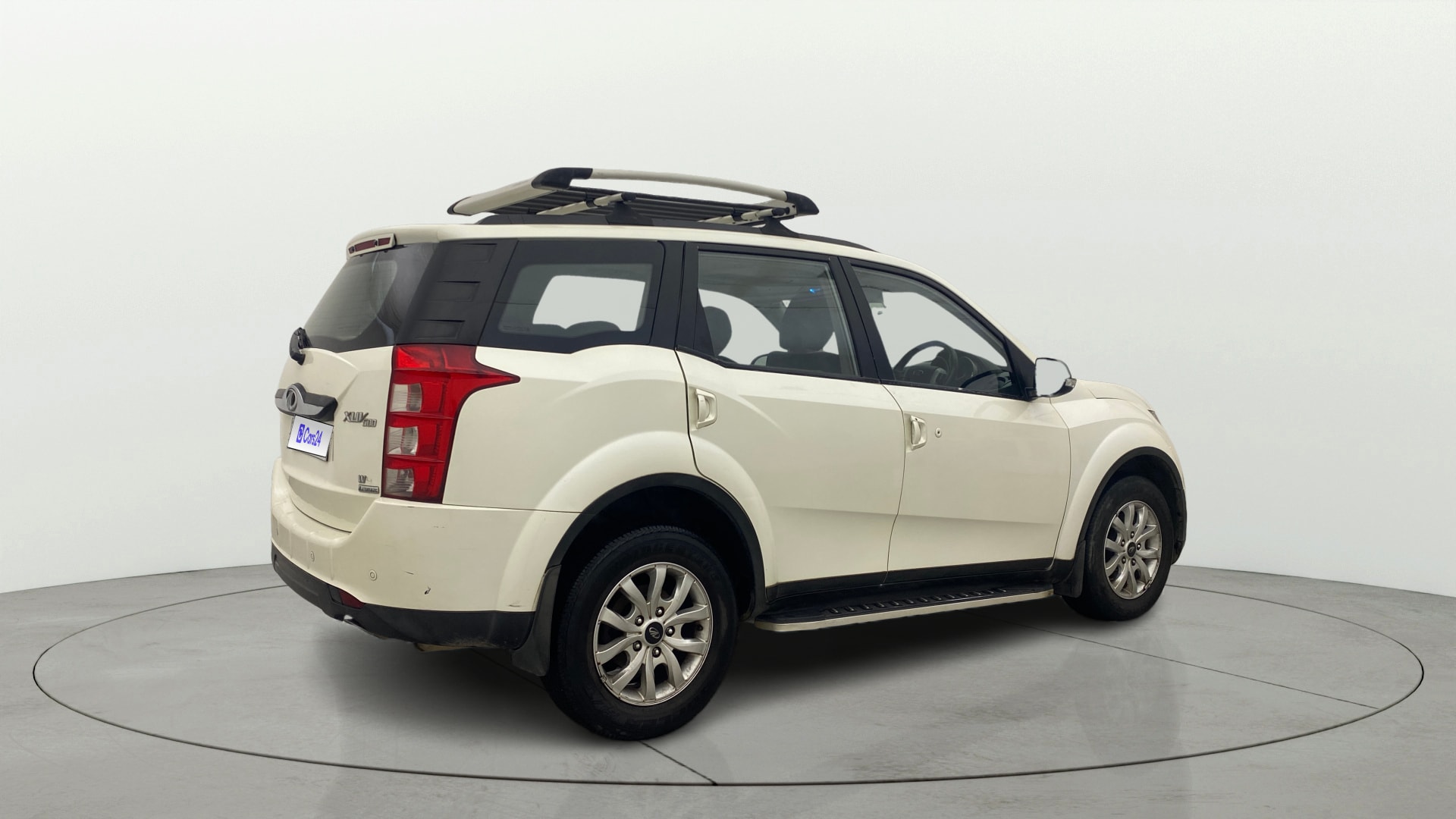 View 2017 Mahindra XUV500 W9 AT Image 48 Used 2017 Mahindra XUV500 W9 AT Image 48