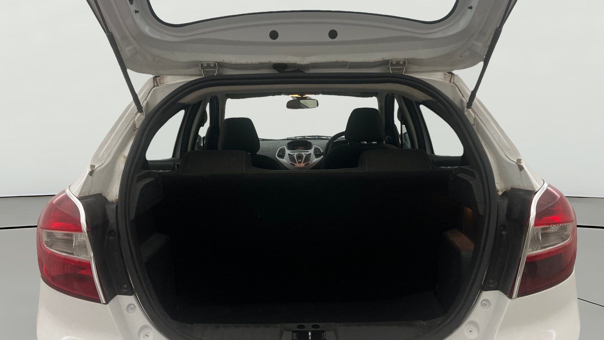 View 2016 Ford Figo Aspire 1.2P Ambiente MT BS IV Image 36 Used 2016 Ford Figo Aspire 1.2P Ambiente MT BS IV Image 36