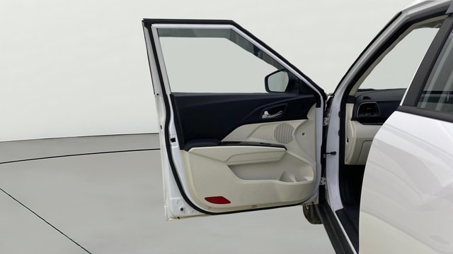 View Mahindra XUV 3XO Image 33 Used Mahindra XUV 3XO Image 33