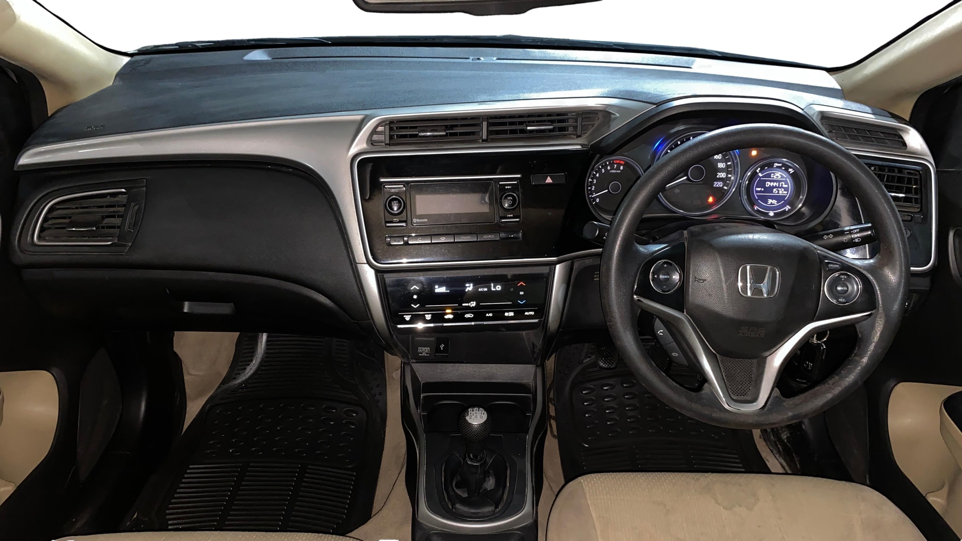 View 2018 Honda City ZX MT Diesel Anniversary Edition Image 16 Used 2018 Honda City ZX MT Diesel Anniversary Edition Image 16