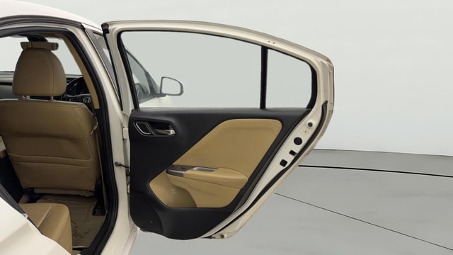 View Honda City ZX Image 8 Used Honda City ZX Image 8
