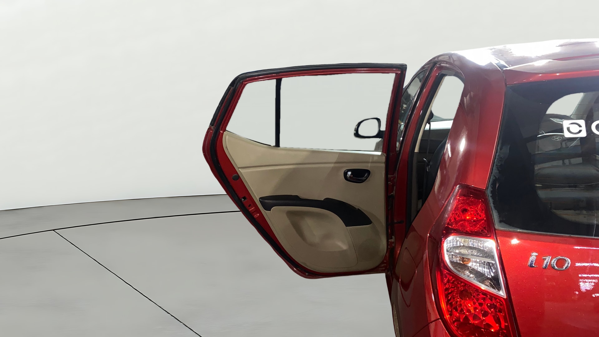 View 2013 Hyundai i10 1.2 Sportz AT Image 22 Used 2013 Hyundai i10 1.2 Sportz AT Image 22