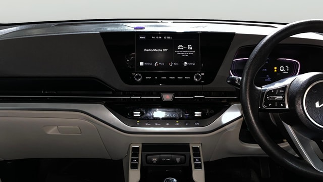 View Kia Carens Image 34 Used Kia Carens Image 34
