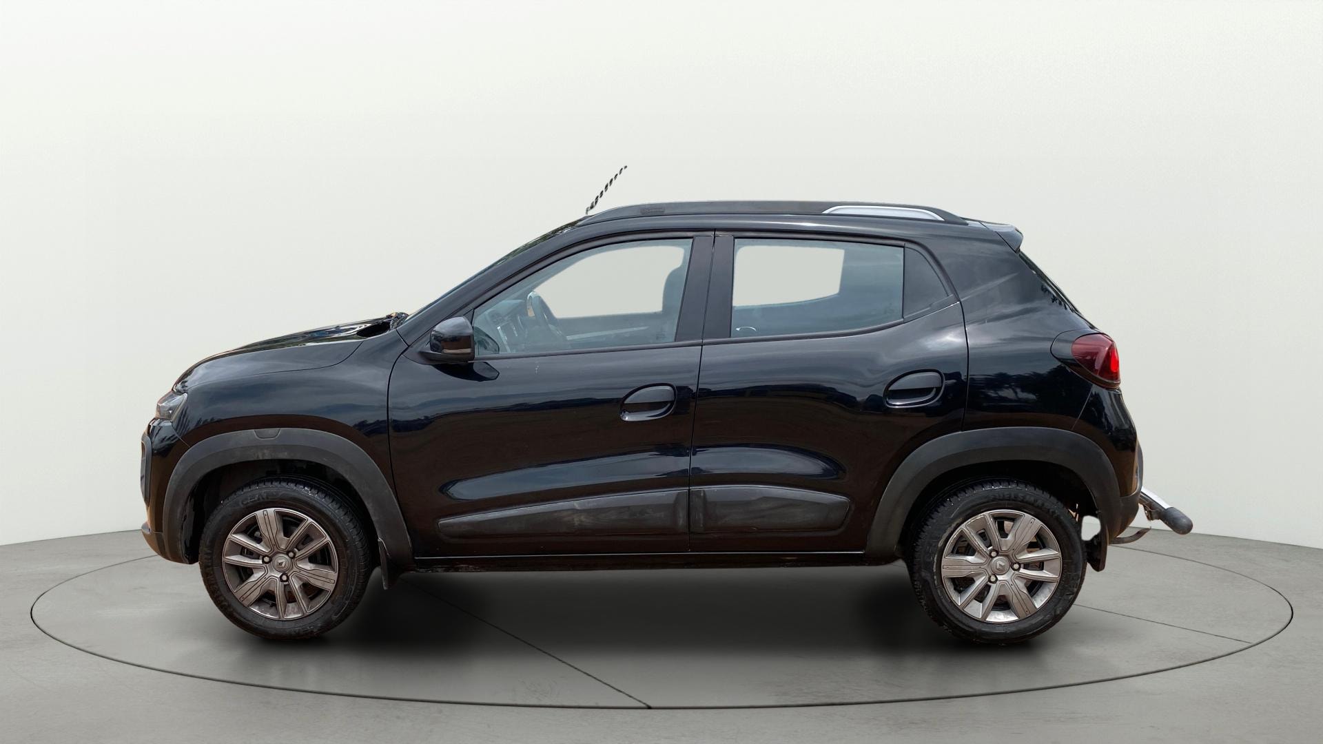 View 2023 Renault Kwid RXL 1.0 BS IV Image 6 Used 2023 Renault Kwid RXL 1.0 BS IV Image 6