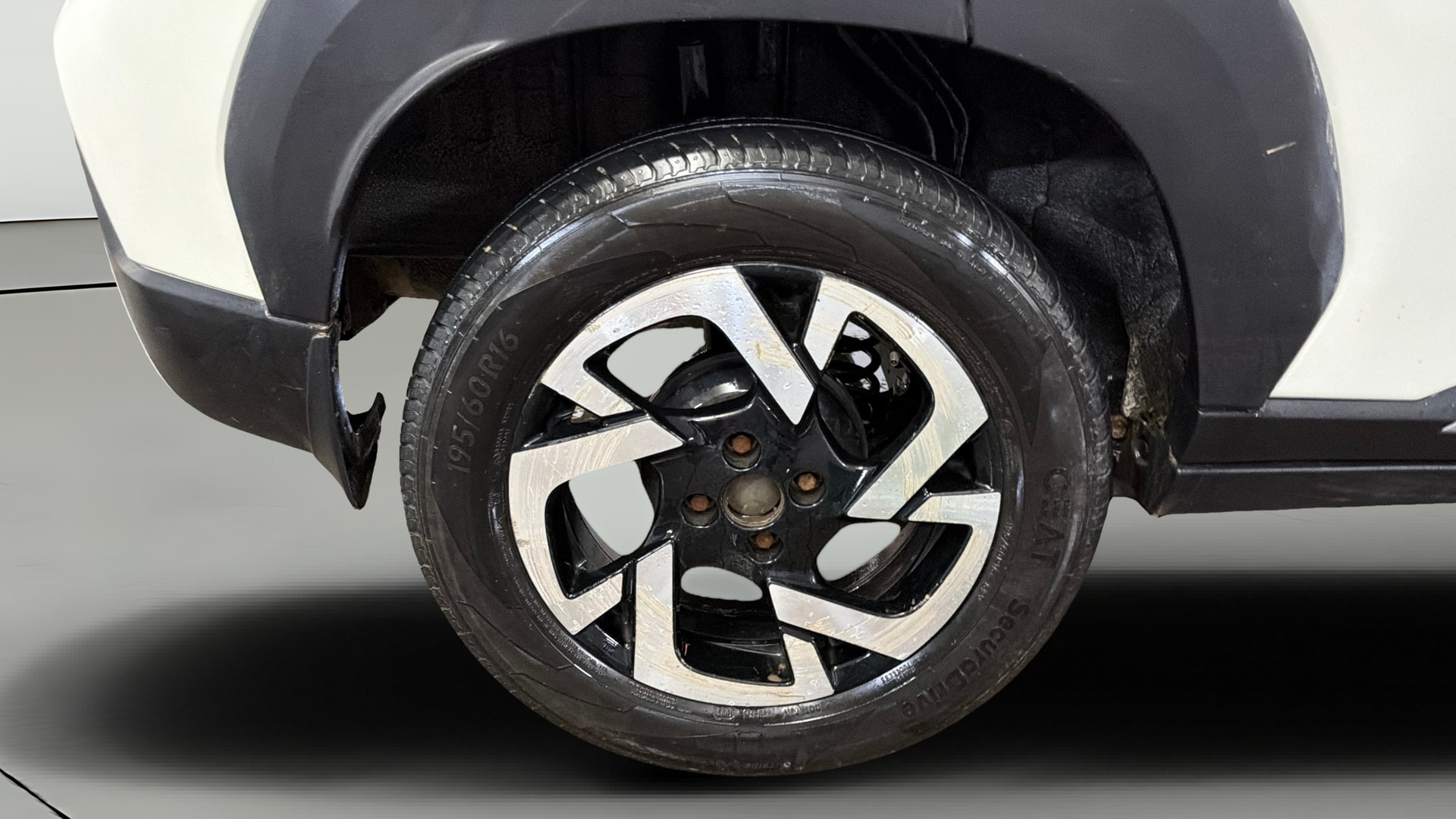 View 2022 Nissan Magnite XV Image 33 Used 2022 Nissan Magnite XV Image 33