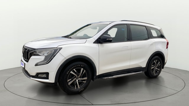 View Mahindra XUV700 Image 36 Used Mahindra XUV700 Image 36