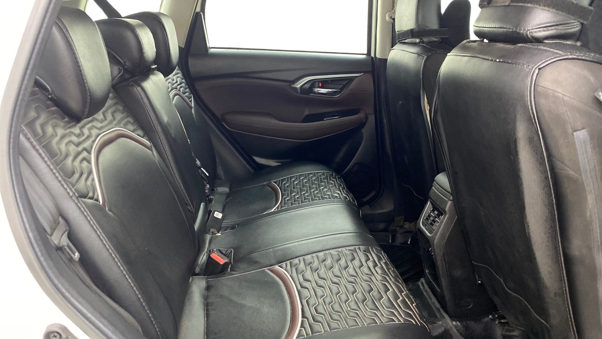 View 2024 Maruti Suzuki 1000 Base Variant Image 36 Used 2024 Maruti Suzuki 1000 Base Variant Image 36
