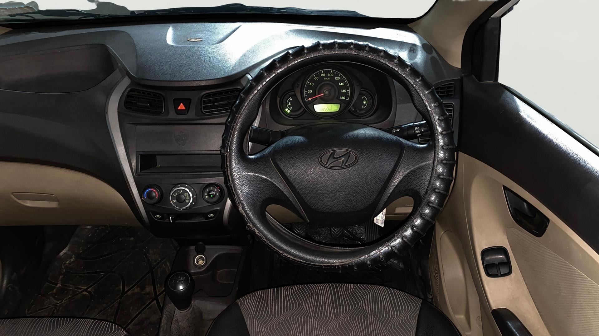 View 2014 Hyundai EON Era Plus Image 20 Used 2014 Hyundai EON Era Plus Image 20
