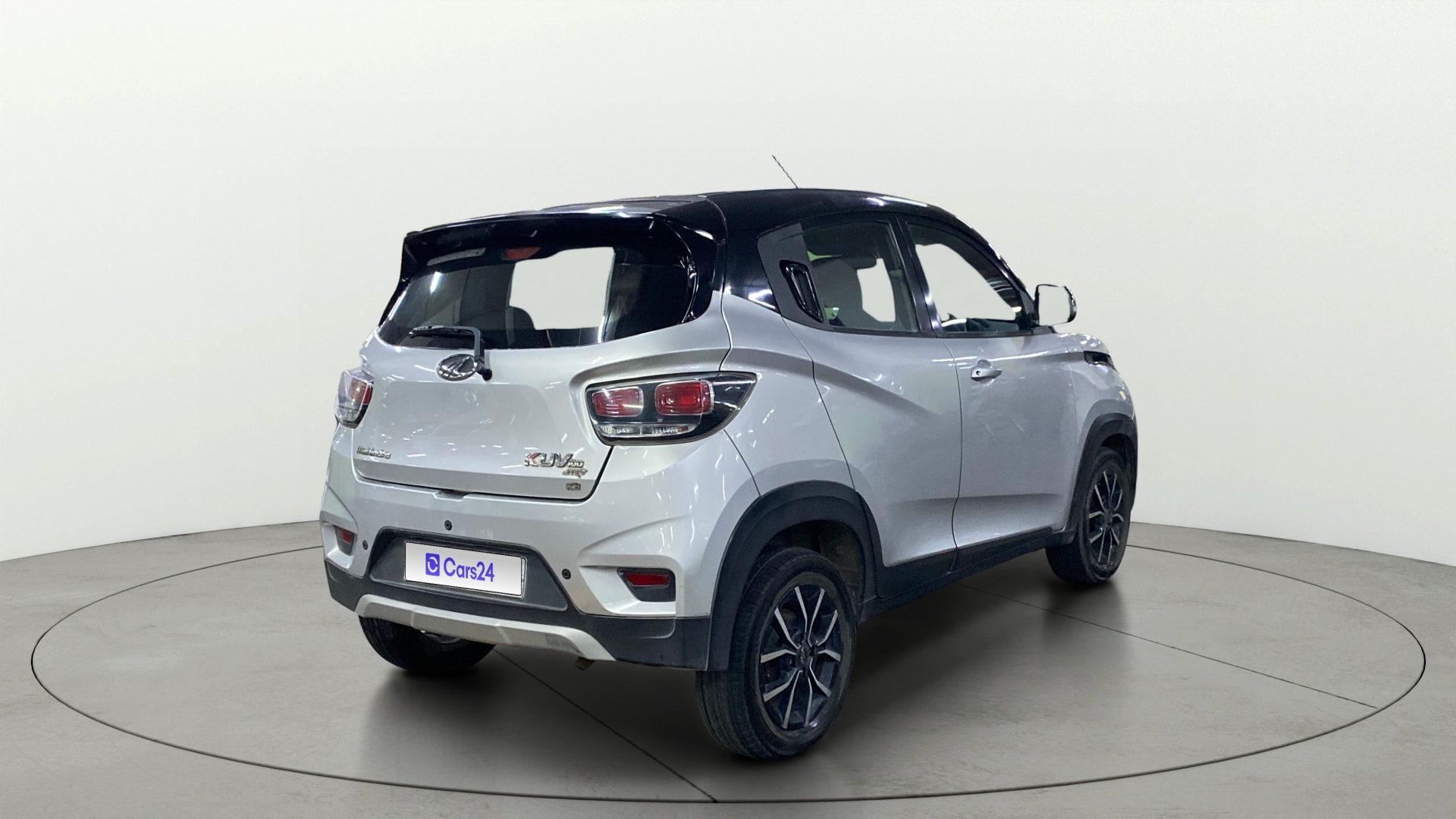 View 2018 Mahindra KUV100 K2 Petrol BS IV Image 44 Used 2018 Mahindra KUV100 K2 Petrol BS IV Image 44