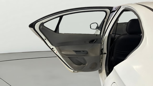 View Tata Tigor Image 22 Used Tata Tigor Image 22