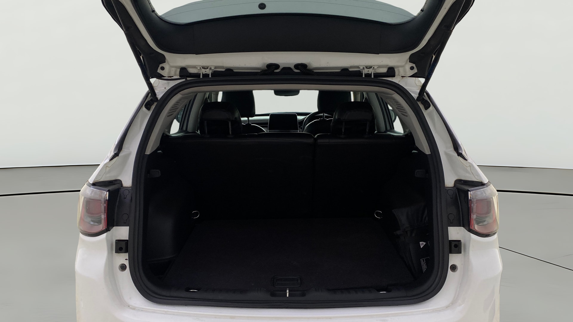 View 2021 Jeep Compass Sport 1.4 Multi AIR Petrol BS IV Image 37 Used 2021 Jeep Compass Sport 1.4 Multi AIR Petrol BS IV Image 37