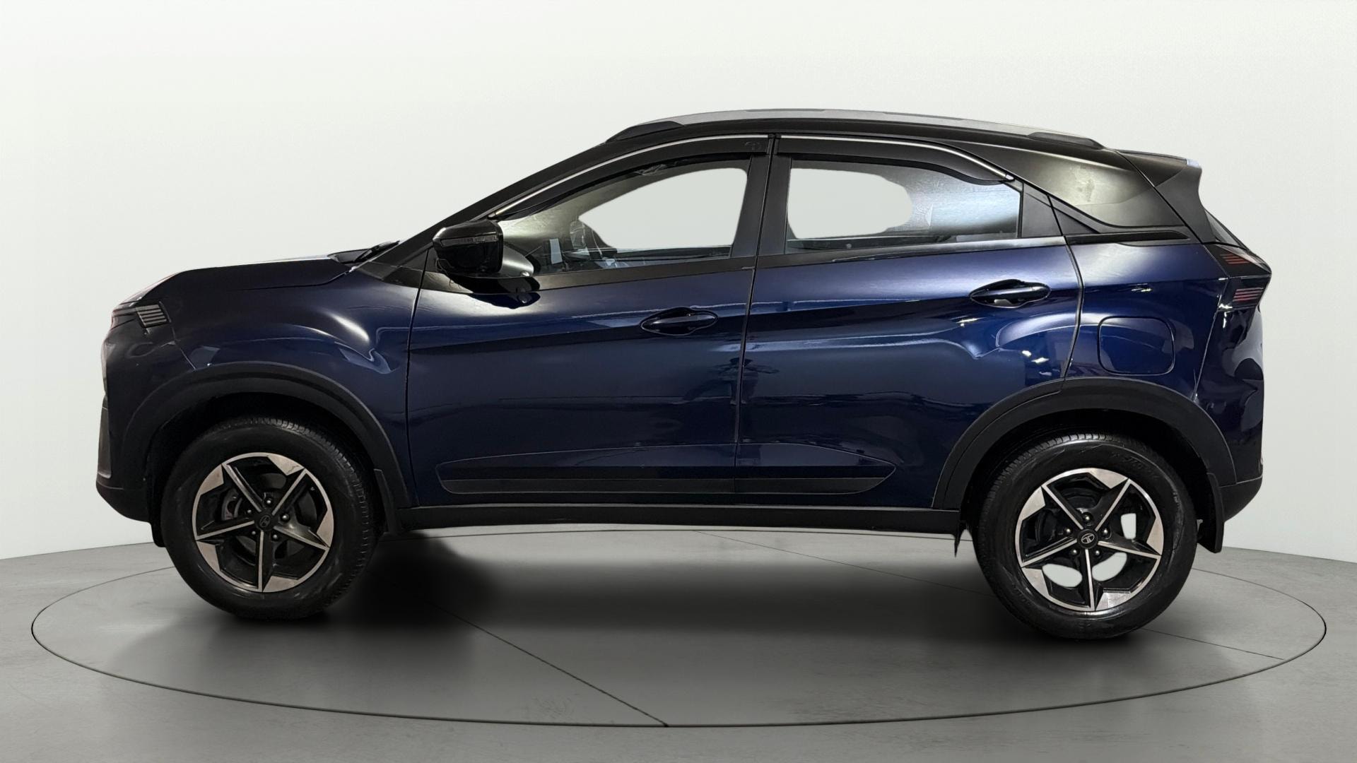 View 2025 Tata Nexon Revotron XE Image 5 Used 2025 Tata Nexon Revotron XE Image 5