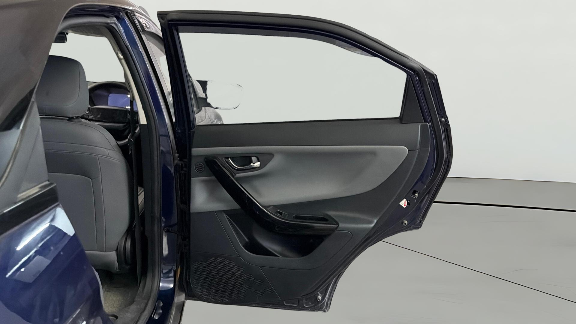 View 2025 Tata Nexon Revotron XE Image 7 Used 2025 Tata Nexon Revotron XE Image 7