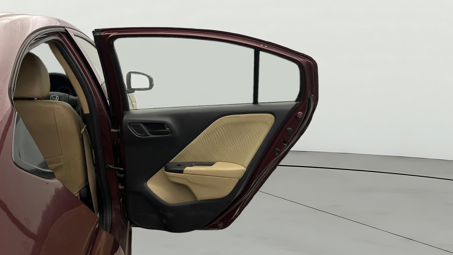 View 2014 Honda City ZX MT Diesel Anniversary Edition Image 5 Used 2014 Honda City ZX MT Diesel Anniversary Edition Image 5