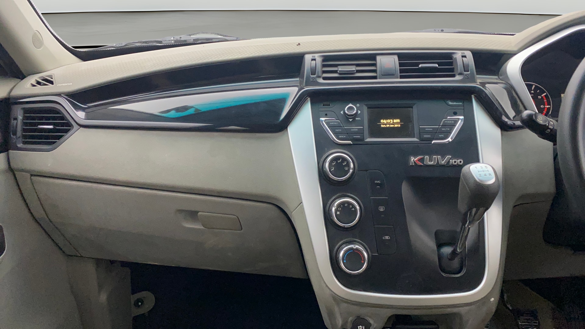 View 2016 Mahindra KUV100 K8 Petrol 5 Seater BS IV Image 17 Used 2016 Mahindra KUV100 K8 Petrol 5 Seater BS IV Image 17