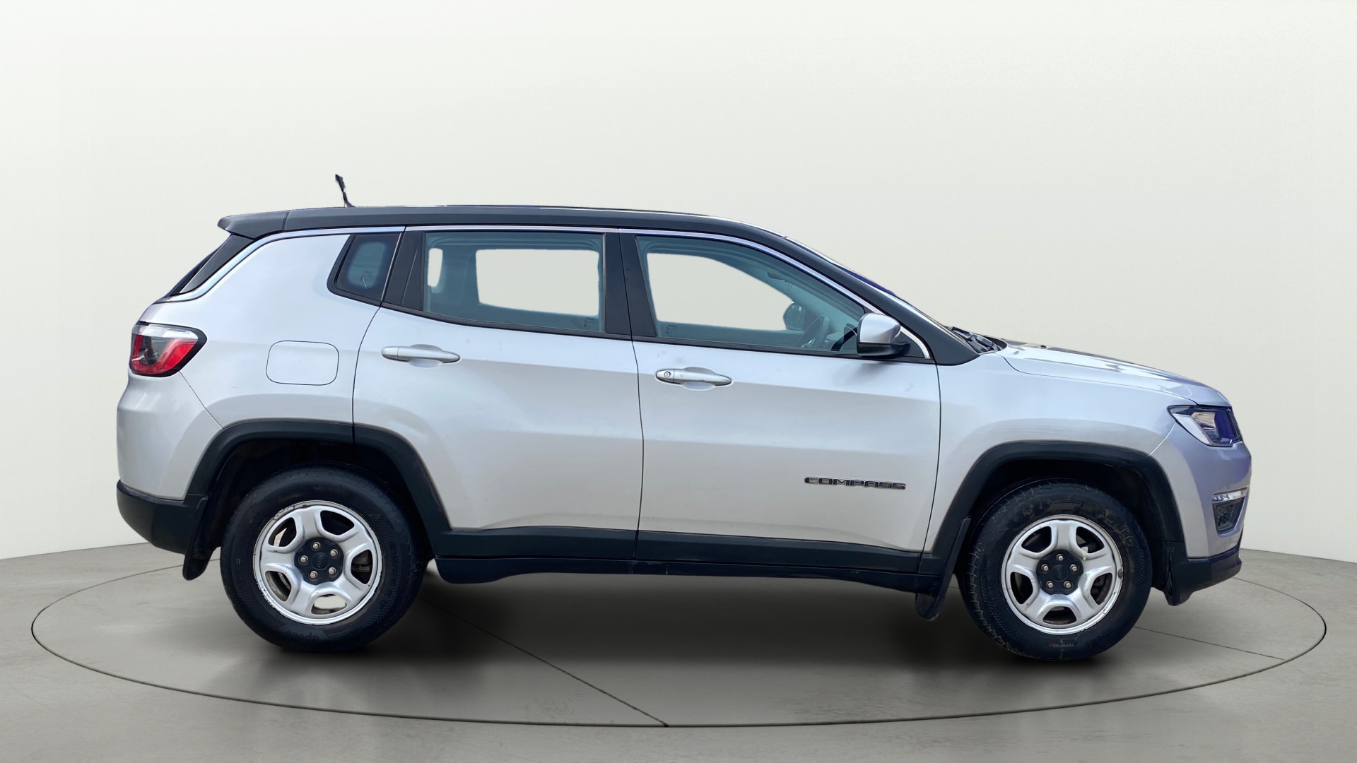 View 2017 Jeep Compass Sport 2.0 Diesel BS IV Image 8 Used 2017 Jeep Compass Sport 2.0 Diesel BS IV Image 8