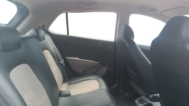 View Hyundai Grand i10 Image 28 Used Hyundai Grand i10 Image 28