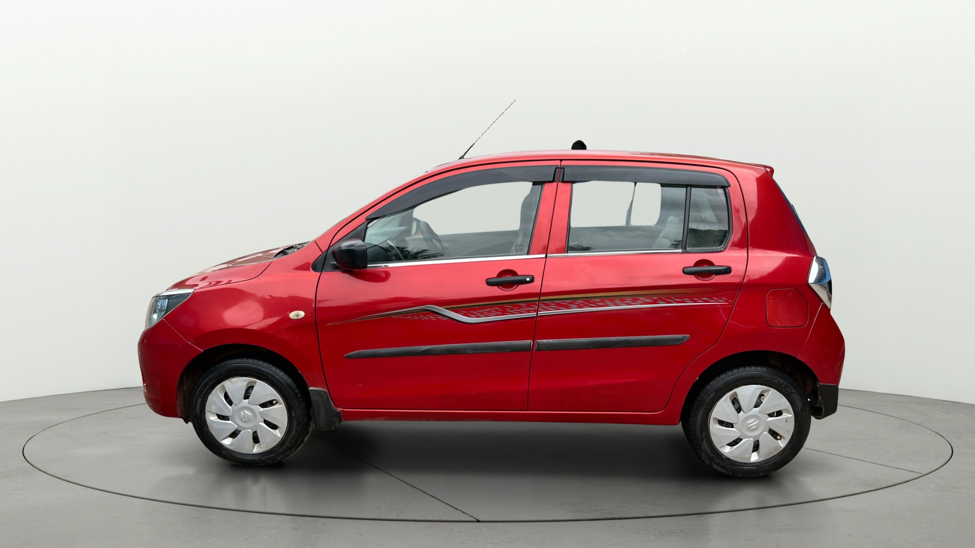 View 2017 Maruti Suzuki 1000 Base Variant Image 5 Used 2017 Maruti Suzuki 1000 Base Variant Image 5