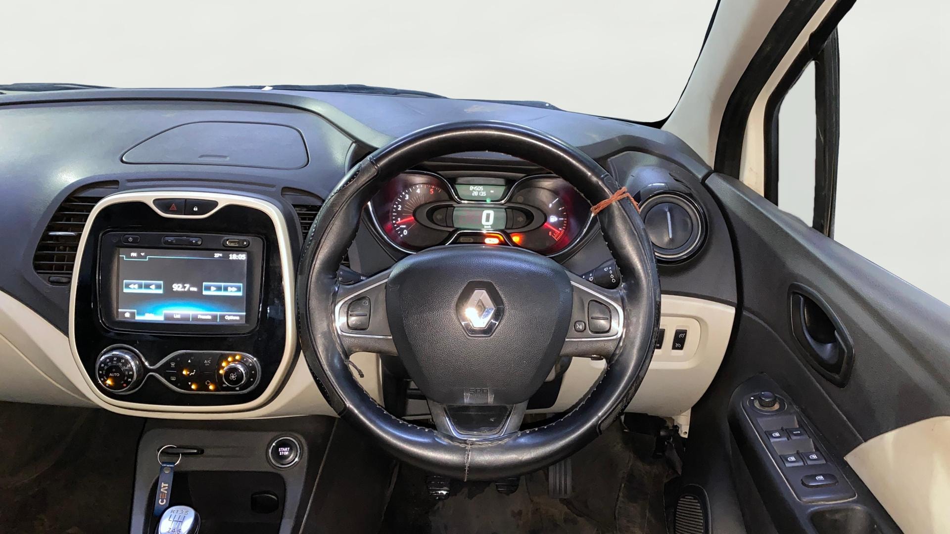 View 2019 Renault Captur RXL Diesel Image 14 Used 2019 Renault Captur RXL Diesel Image 14