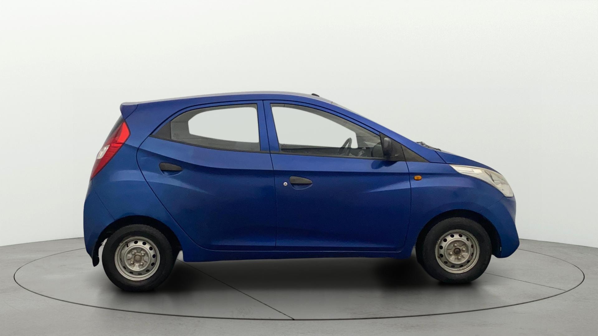 View 2013 Hyundai EON Era Plus Image 8 Used 2013 Hyundai EON Era Plus Image 8