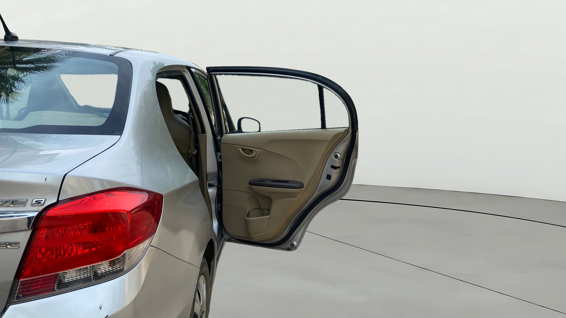 View 2014 Honda Amaze E MT Petrol BS IV Image 7 Used 2014 Honda Amaze E MT Petrol BS IV Image 7