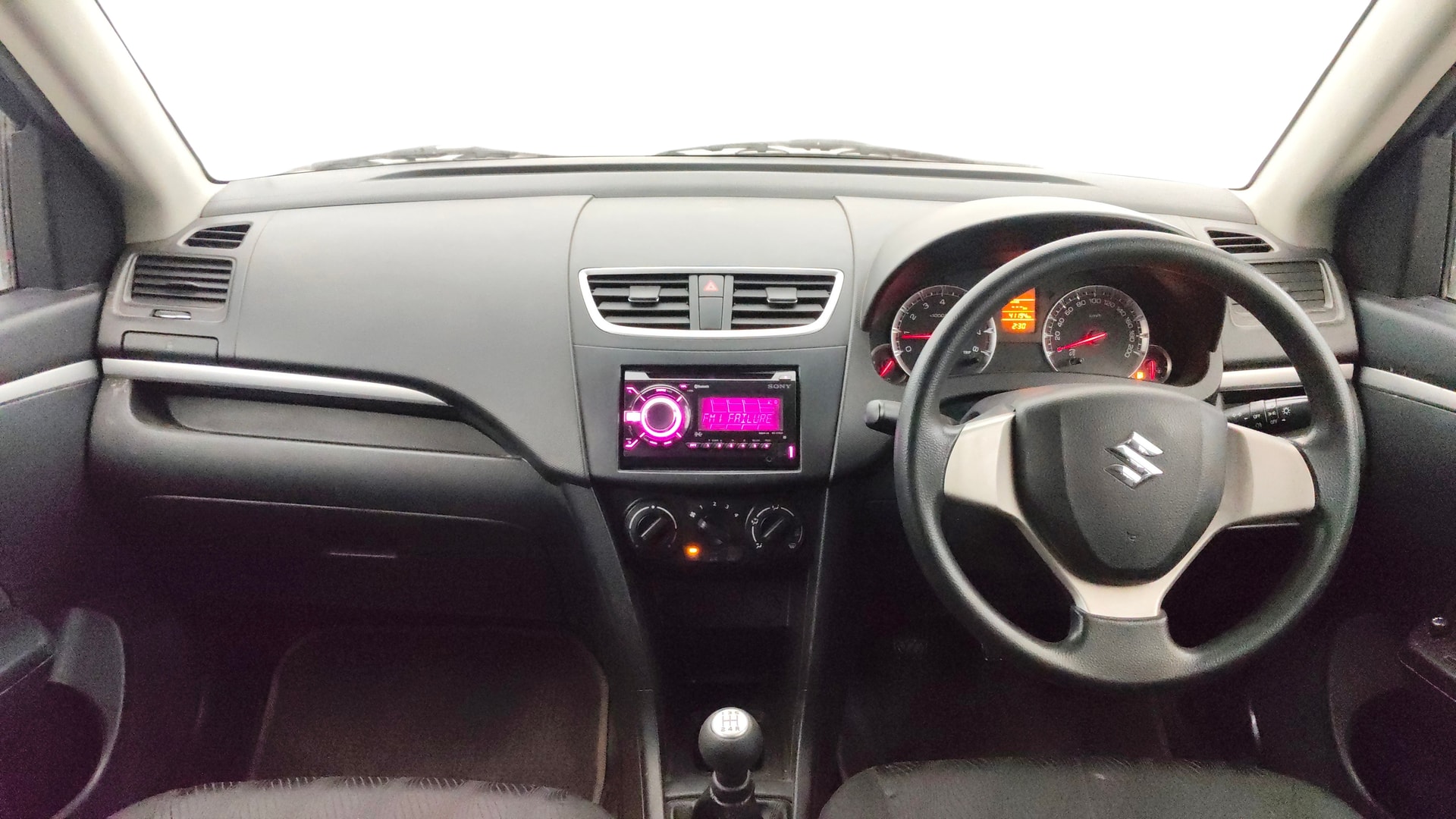 View 2014 Maruti Suzuki 1000 Base Variant Image 15 Used 2014 Maruti Suzuki 1000 Base Variant Image 15