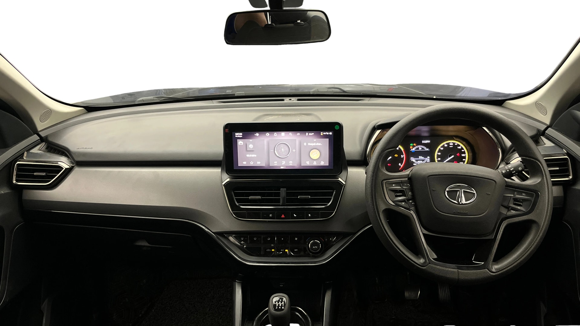 View 2023 Tata Harrier XE Image 31 Used 2023 Tata Harrier XE Image 31