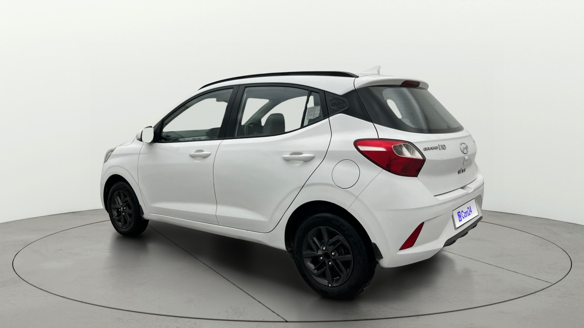 View 2019 Hyundai Grand i10 Nios Sportz Petrol AMT Image 2 Used 2019 Hyundai Grand i10 Nios Sportz Petrol AMT Image 2