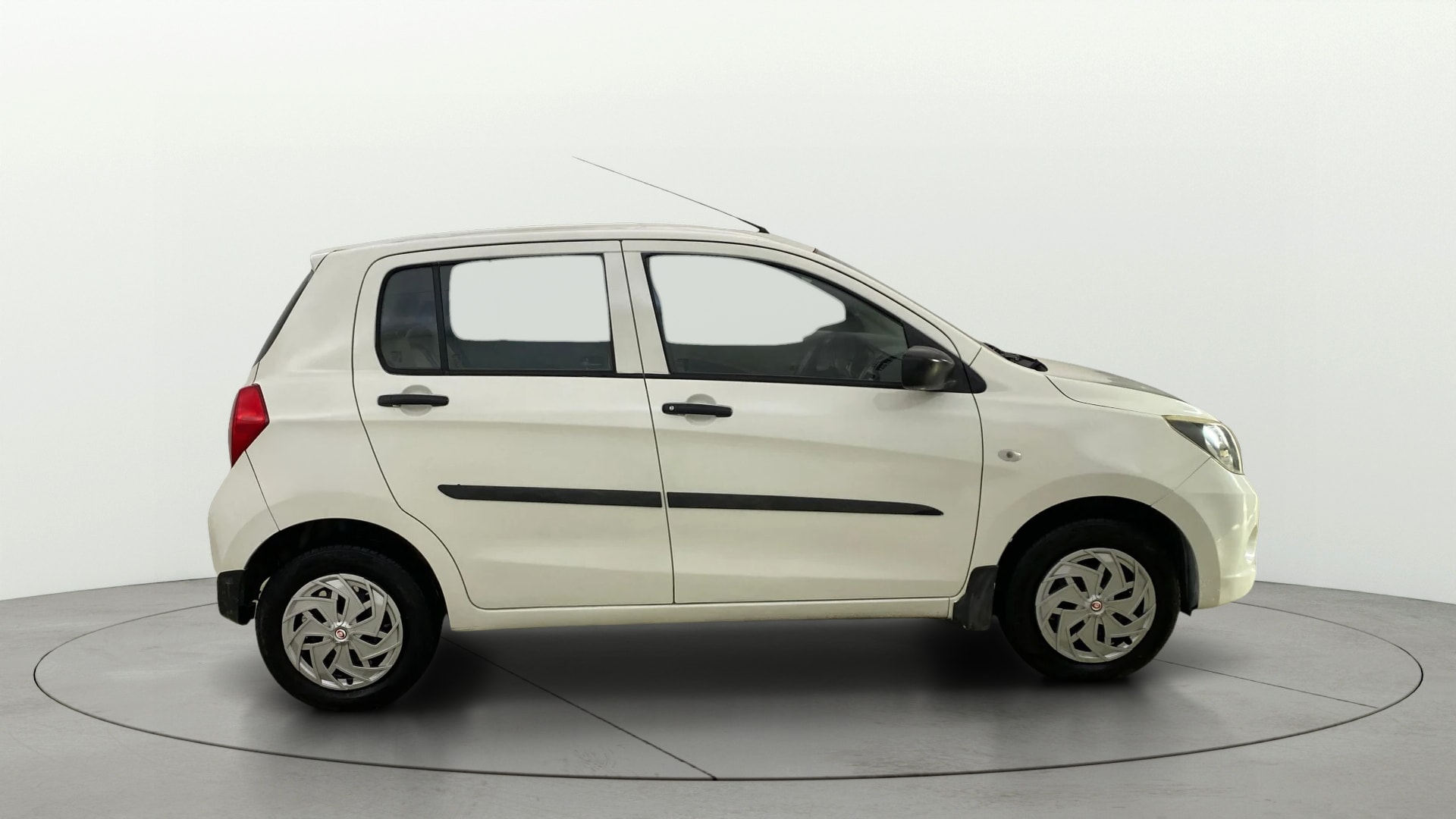View 2016 Maruti Suzuki 1000 Base Variant Image 8 Used 2016 Maruti Suzuki 1000 Base Variant Image 8