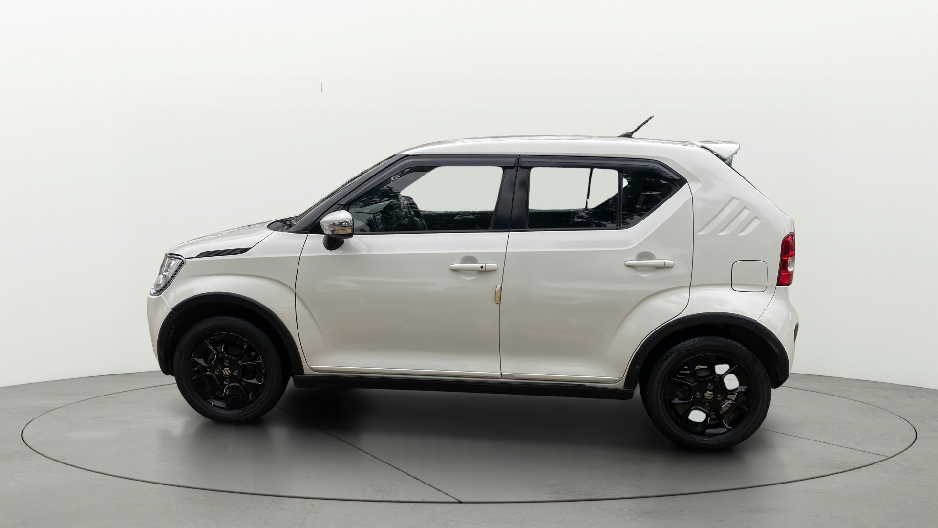 View 2017 Maruti Suzuki 1000 Base Variant Image 28 Used 2017 Maruti Suzuki 1000 Base Variant Image 28