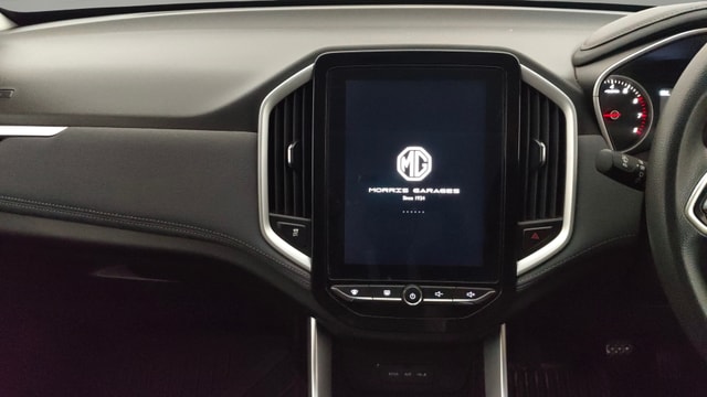 View MG Hector Image 17 Used MG Hector Image 17
