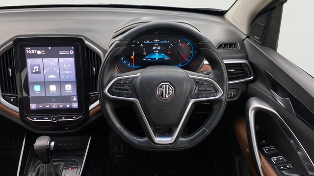 View MG Hector Plus Image 14 Used MG Hector Plus Image 14